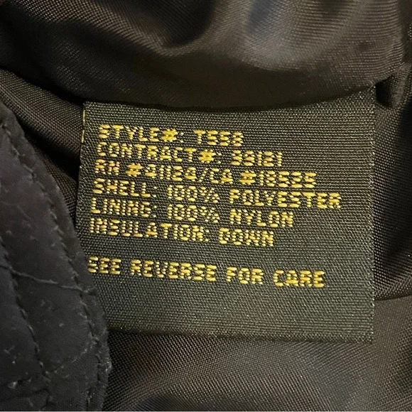 Tempco Black Down Insulated Vest Men’s Size XL. Front Zip & Zippered Pockets. - Picture 3 of 6